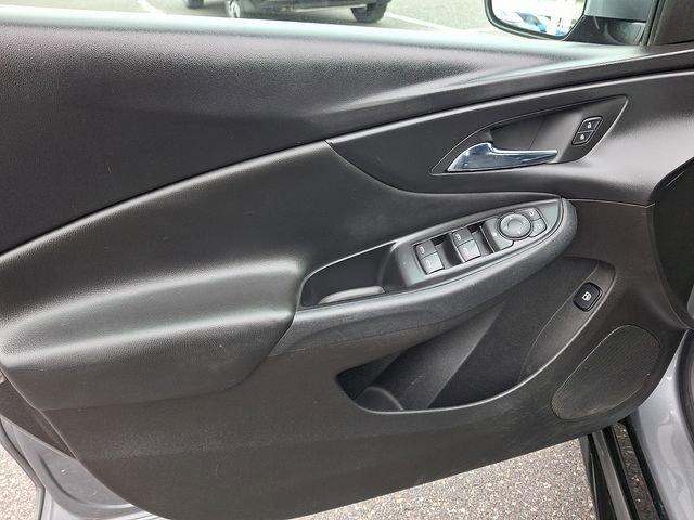 Used 2018 Chevrolet Volt LT w/ Comfort Package image 12