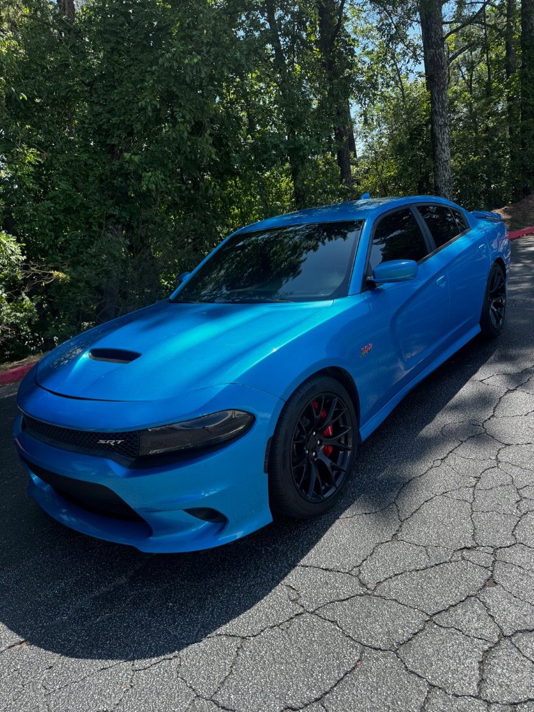 Used 2015 Dodge Charger SRT RWD image 1