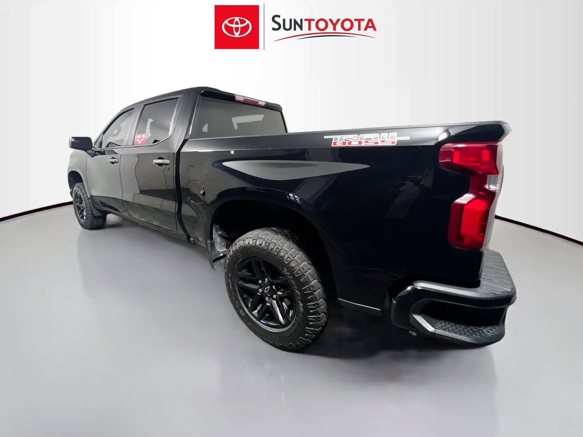 Used 2021 Chevrolet Silverado 1500 Custom Trail Boss w/ Midnight Edition image 6