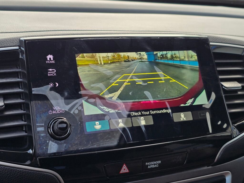 Certified 2025 Honda Passport EX-L image 26