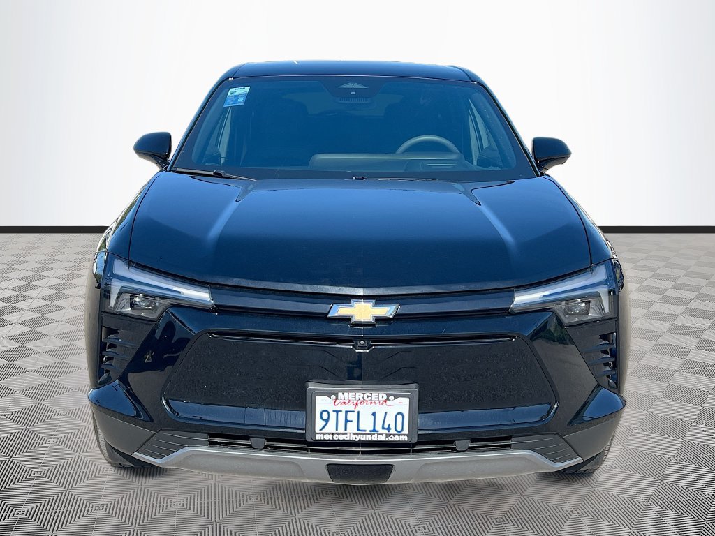 Used 2025 Chevrolet Blazer EV LT FWD image 2