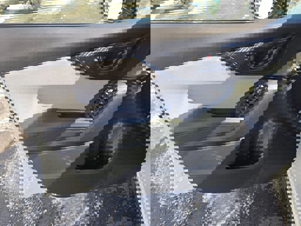 Certified 2023 Subaru Crosstrek 2.0i Premium image 17