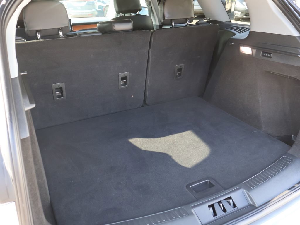 Used 2022 Lincoln Corsair Reserve w/ Equipment Group 201A image 9