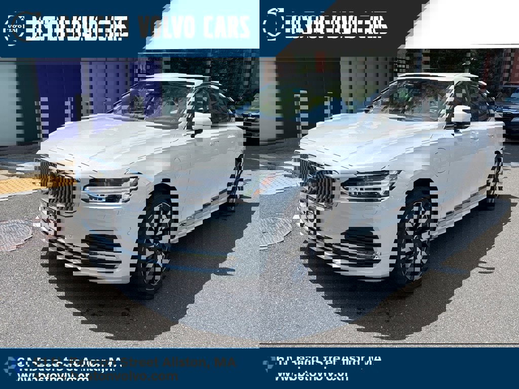 New 2024 Volvo S90 T8 Ultimate w/ Lounge Package