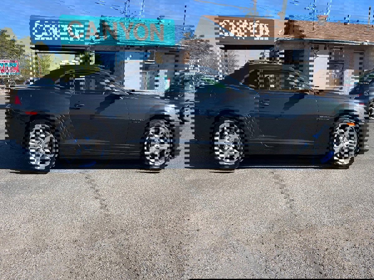 Used 2014 Chevrolet Camaro SS image 3