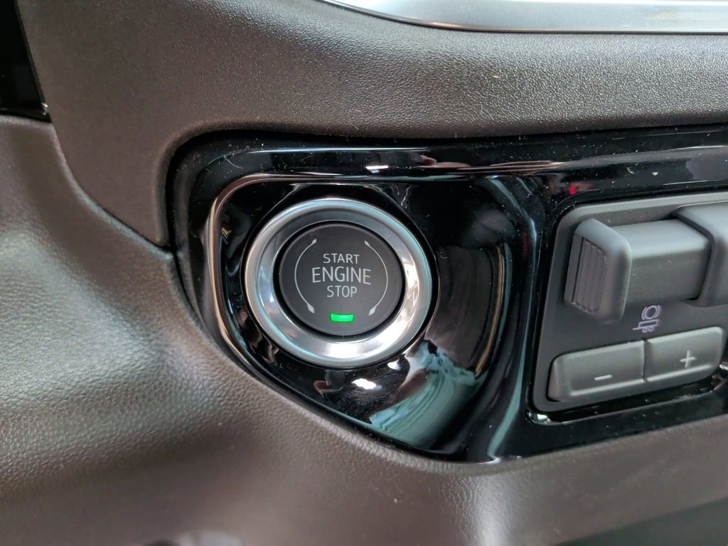 New 2026 GMC Sierra 1500 SLT image 25