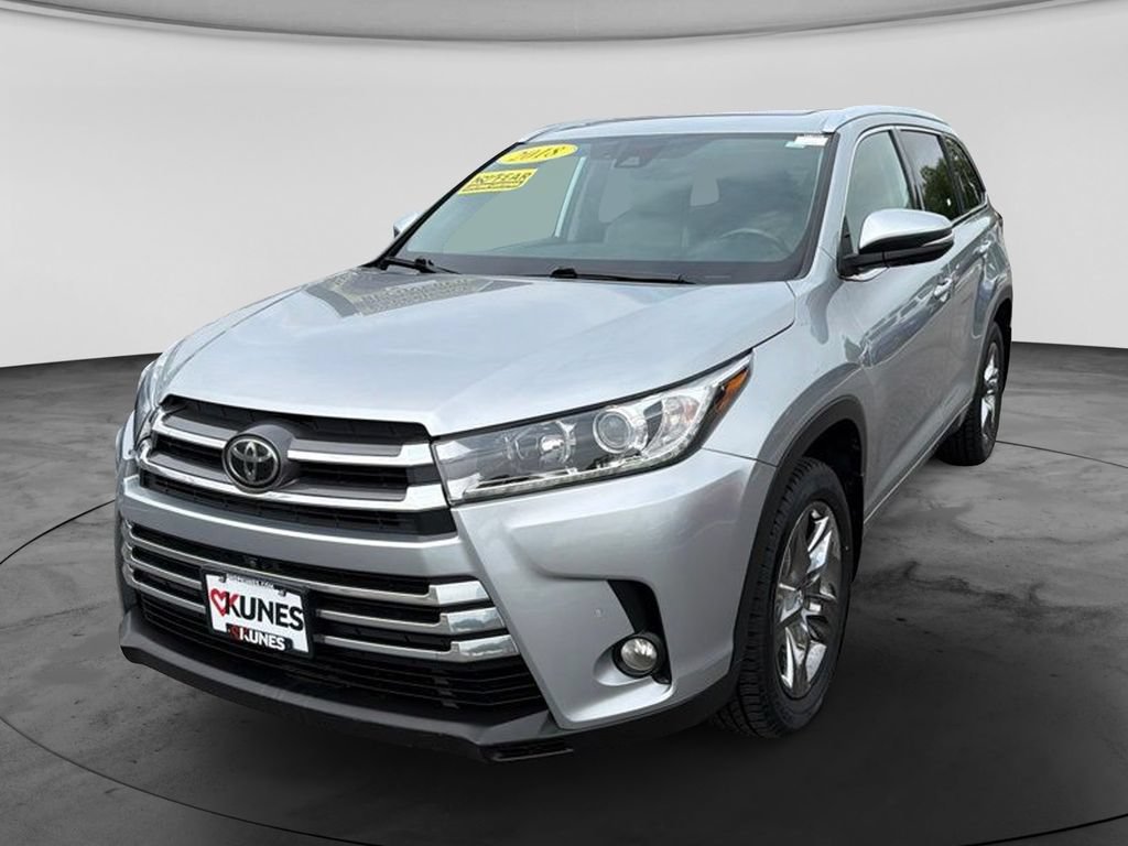 Used 2018 Toyota Highlander Limited Platinum AWD/4WD image 4