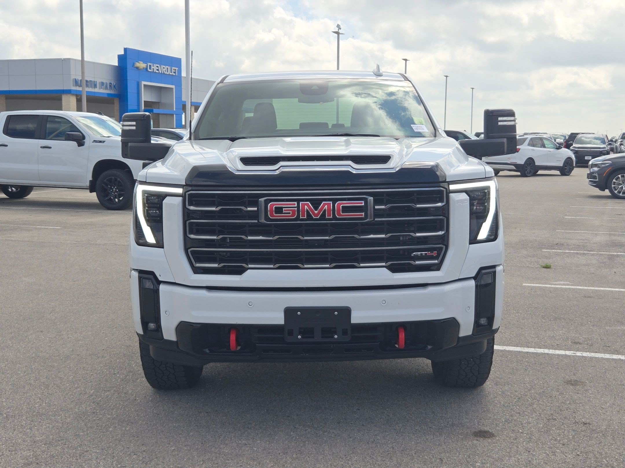 Used 2025 GMC Sierra 2500 AT4 AWD/4WD image 8