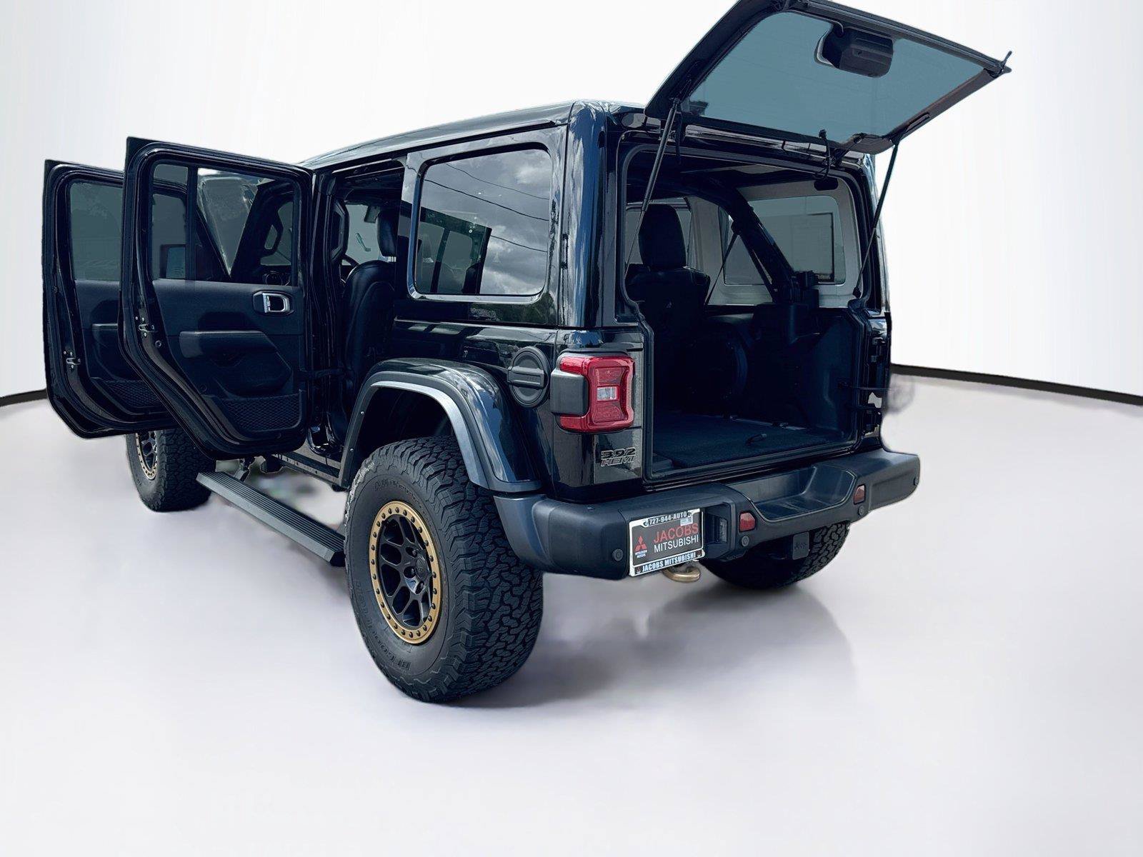 Used 2022 Jeep Wrangler Unlimited Rubicon w/ Xtreme Recon 35" Tire Package AWD/4WD image 43