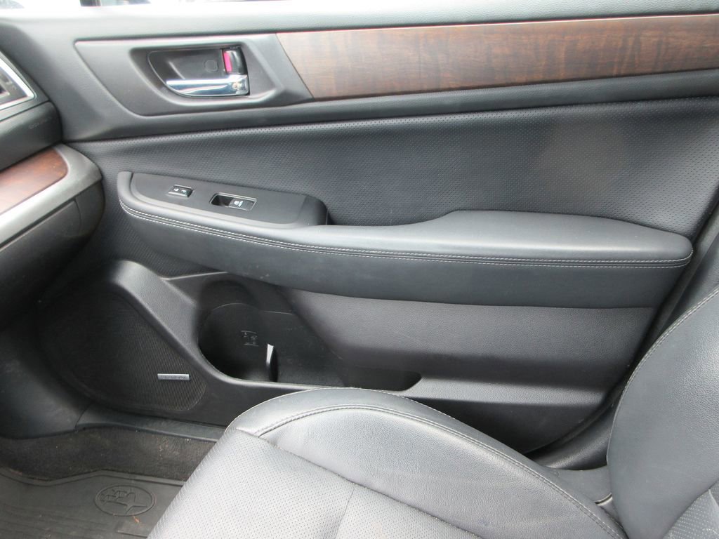 Used 2017 Subaru Outback 2.5i Limited AWD/4WD image 35