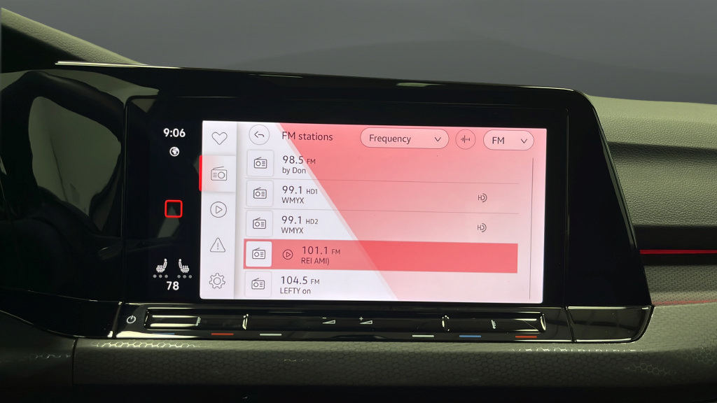 Used 2024 Volkswagen GTI SE FWD image 29