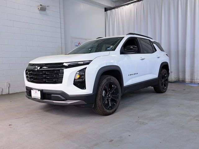 Used 2026 Chevrolet Equinox LT w/ Midnight Edition image 2