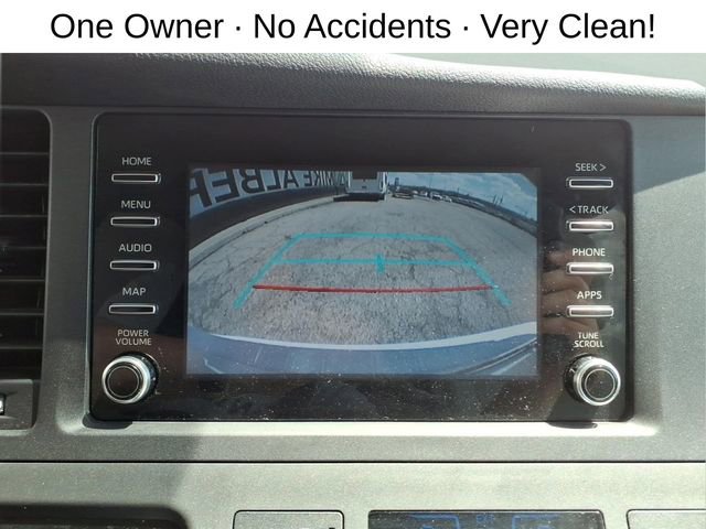 Used 2020 Toyota Sienna L FWD image 19