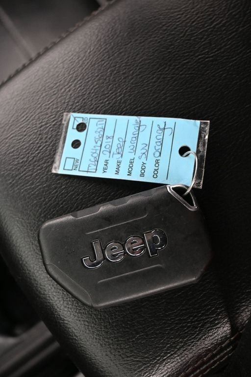Used 2018 Jeep Wrangler Unlimited Sahara AWD/4WD image 28