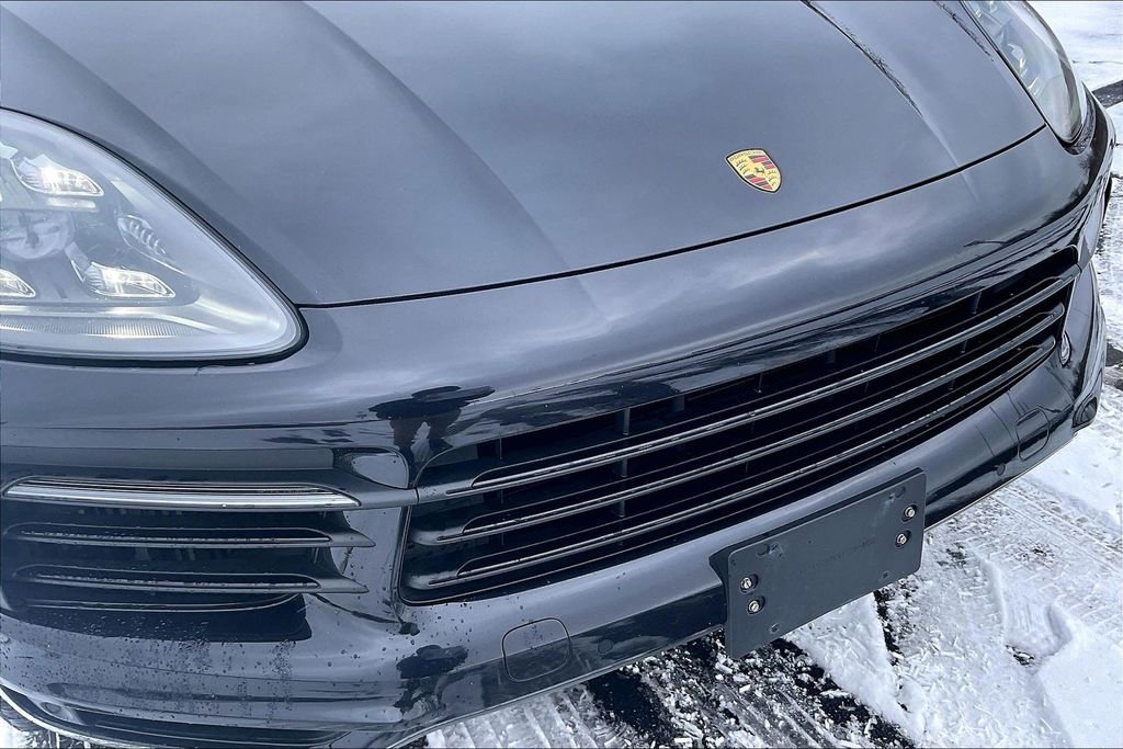 Used 2019 Porsche Cayenne image 32