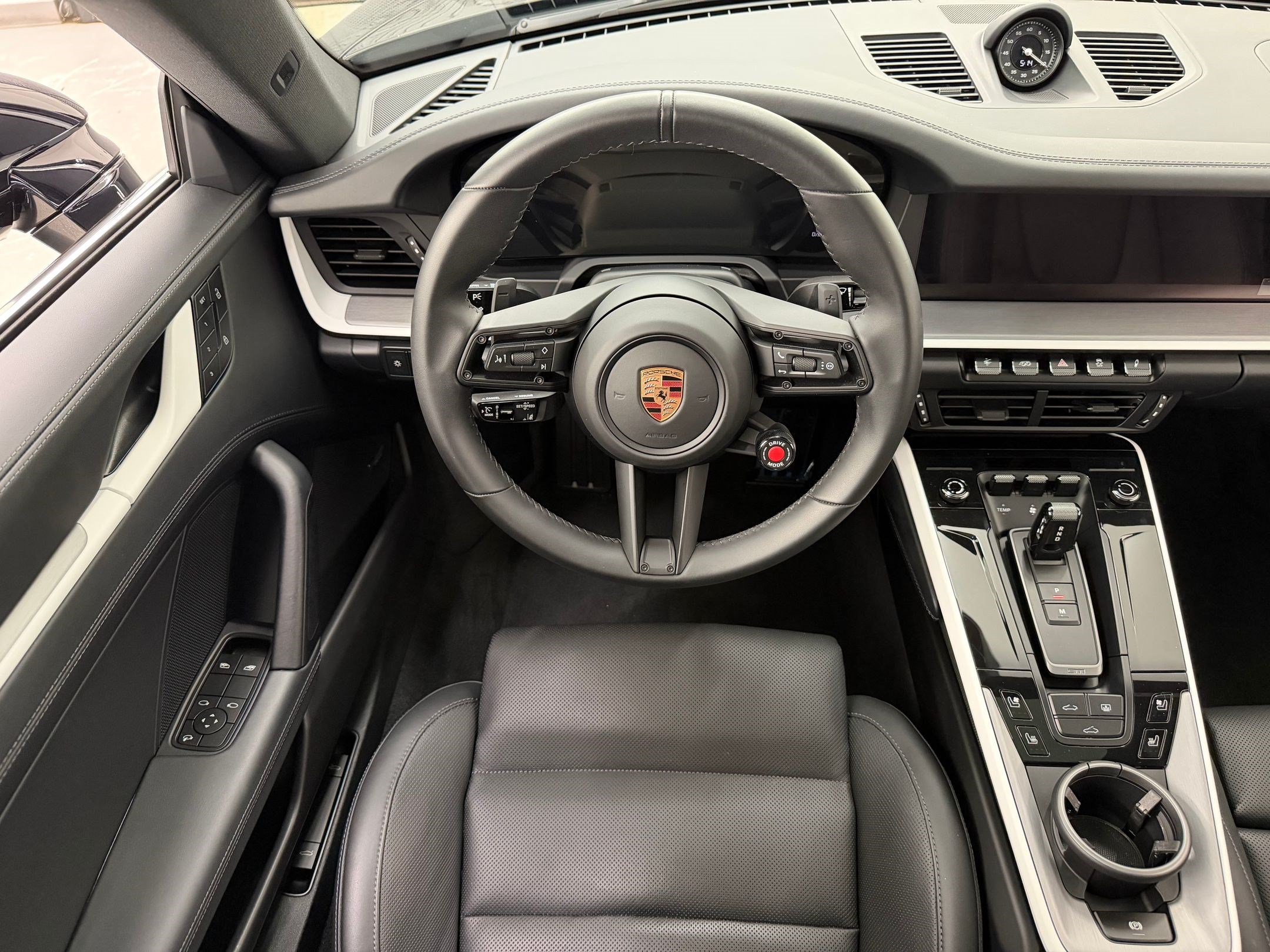 Certified 2026 Porsche 911 Carrera RWD image 15