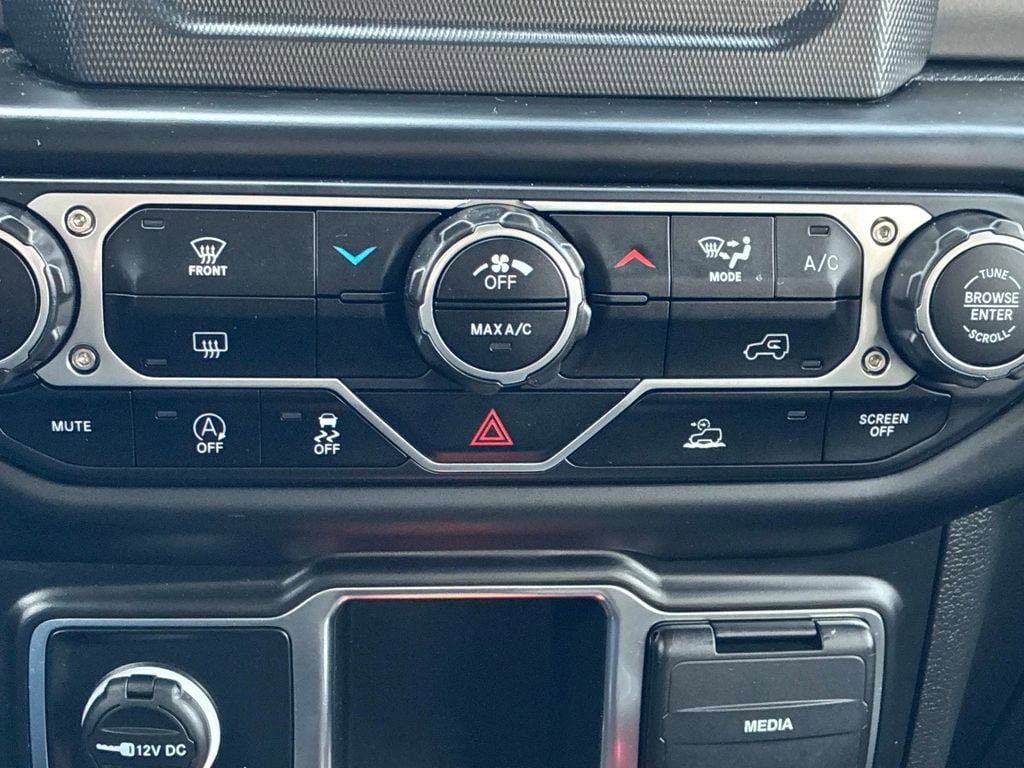 Certified 2023 Jeep Wrangler Sport AWD/4WD image 31