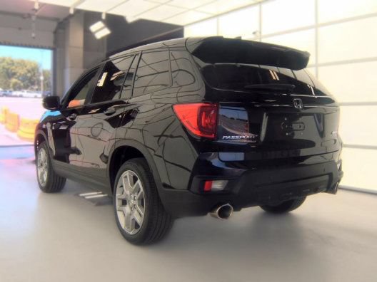 Used 2024 Honda Passport EX-L image 4