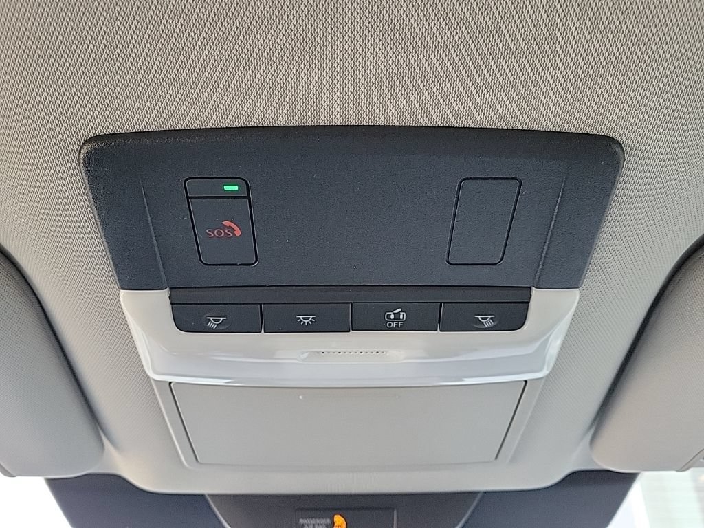 Used 2023 Nissan Pathfinder SL AWD/4WD image 39