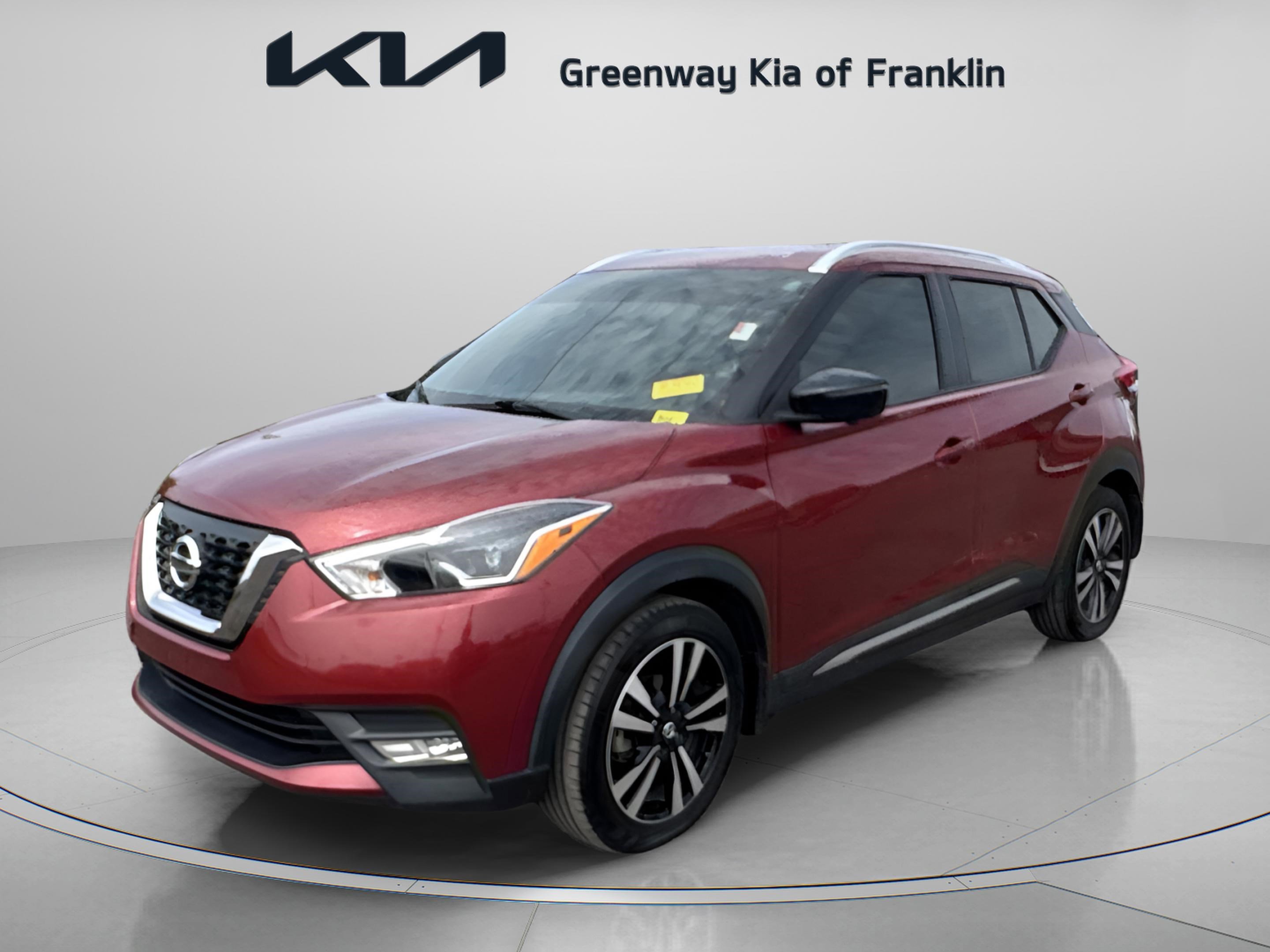 Used 2018 Nissan Kicks SR image 3