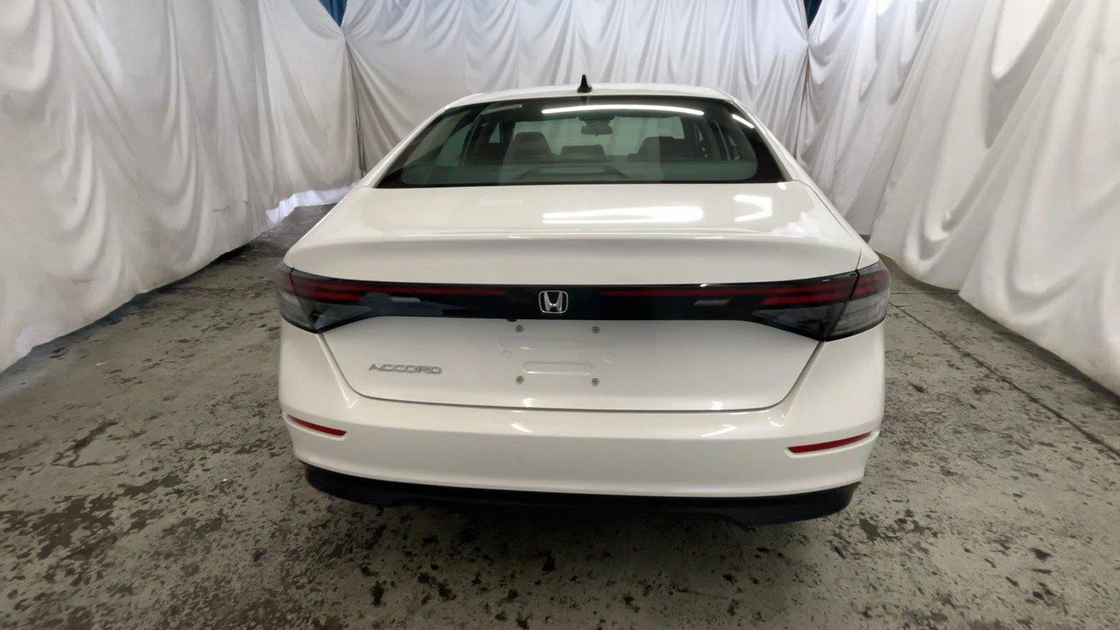Used 2025 Honda Accord SE image 8