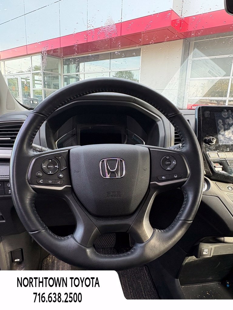 Used 2023 Honda Odyssey EX-L image 24
