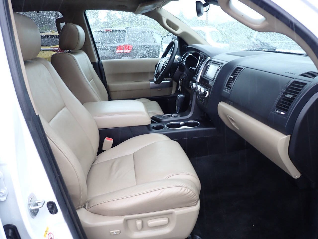 Used 2018 Toyota Sequoia Limited w/ Safety & Convenience Package AWD/4WD image 12