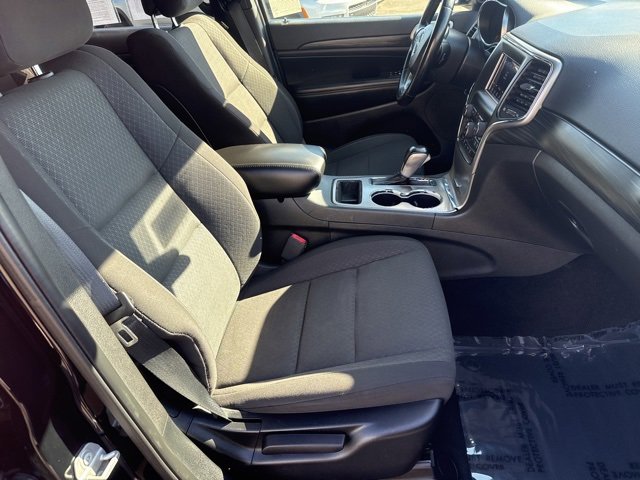 Certified 2020 Jeep Grand Cherokee Laredo image 29