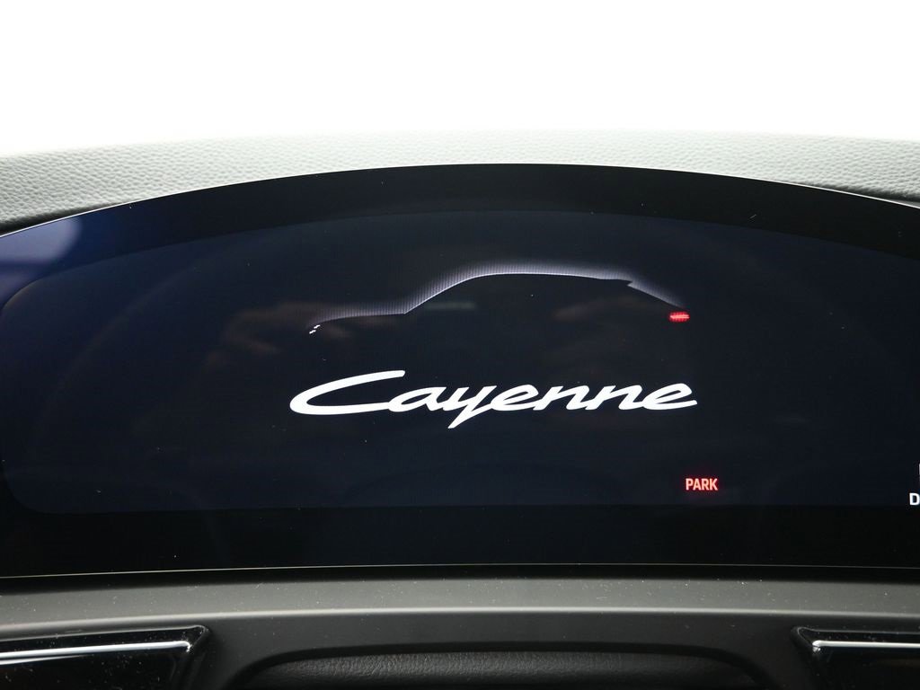 New 2025 Porsche Cayenne Coupe image 25