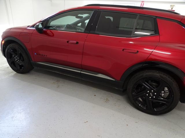 Used 2025 Chevrolet Equinox EV RS w/ Convenience Package II image 17