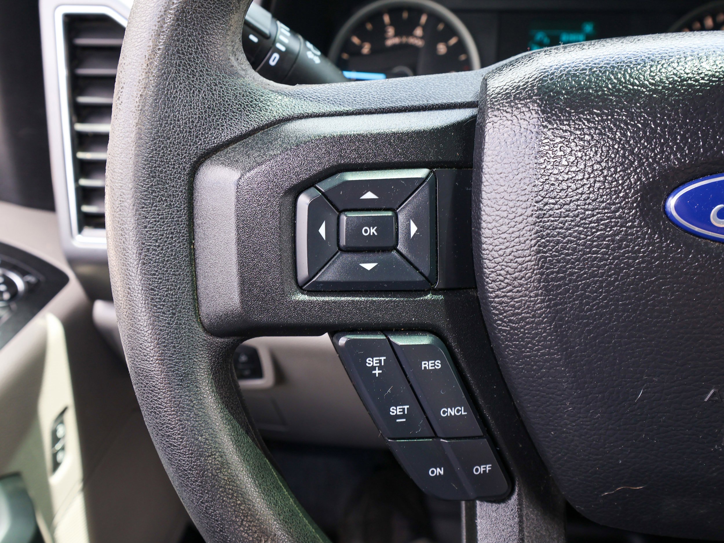 Used 2018 Ford F150 XLT AWD/4WD image 22