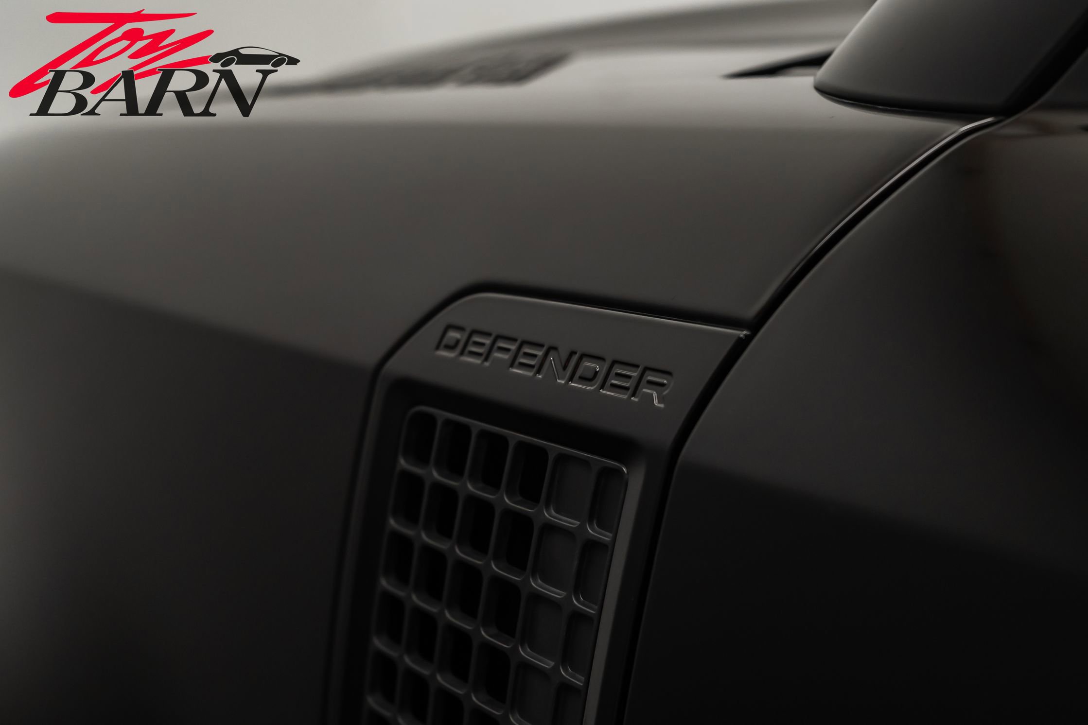 Used 2024 Land Rover Defender 110 SE image 13