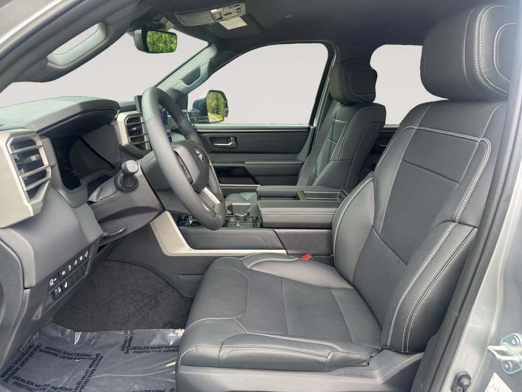Used 2026 Toyota Tundra Limited AWD/4WD image 9