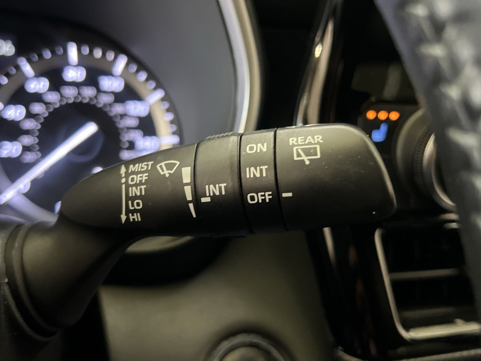 Used 2022 Toyota Highlander XSE AWD/4WD image 37