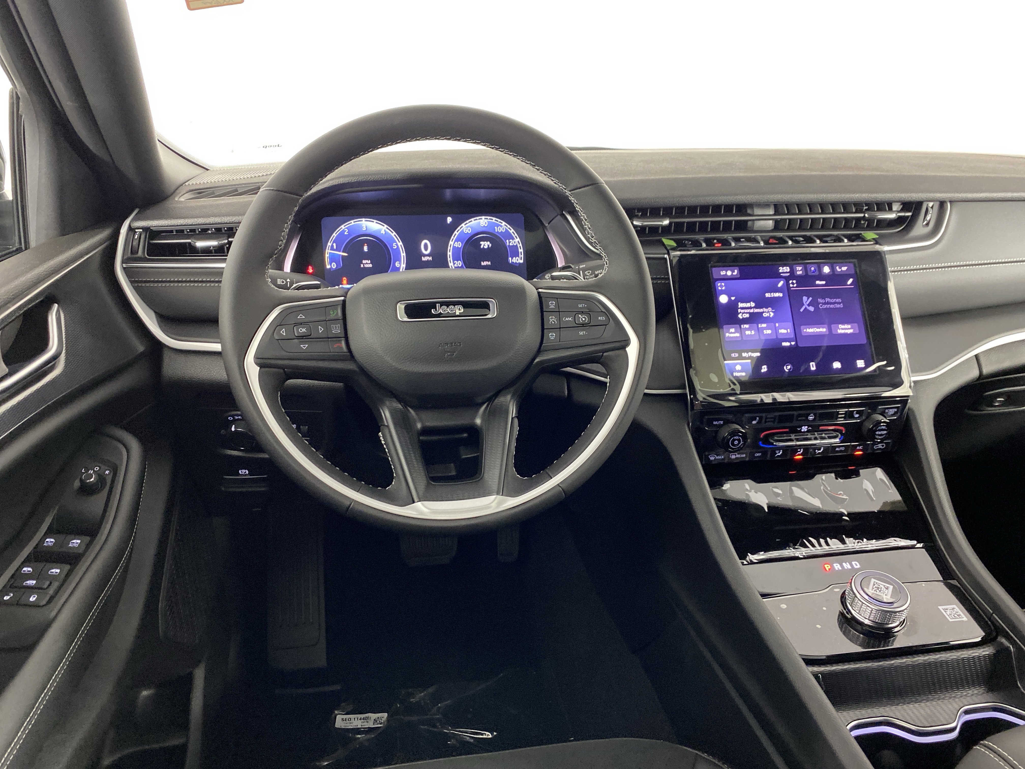 New 2025 Jeep Grand Cherokee L Altitude image 34