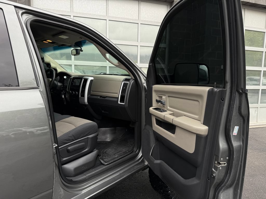 Used 2011 RAM 3500 SLT w/ Protection Group AWD/4WD image 16
