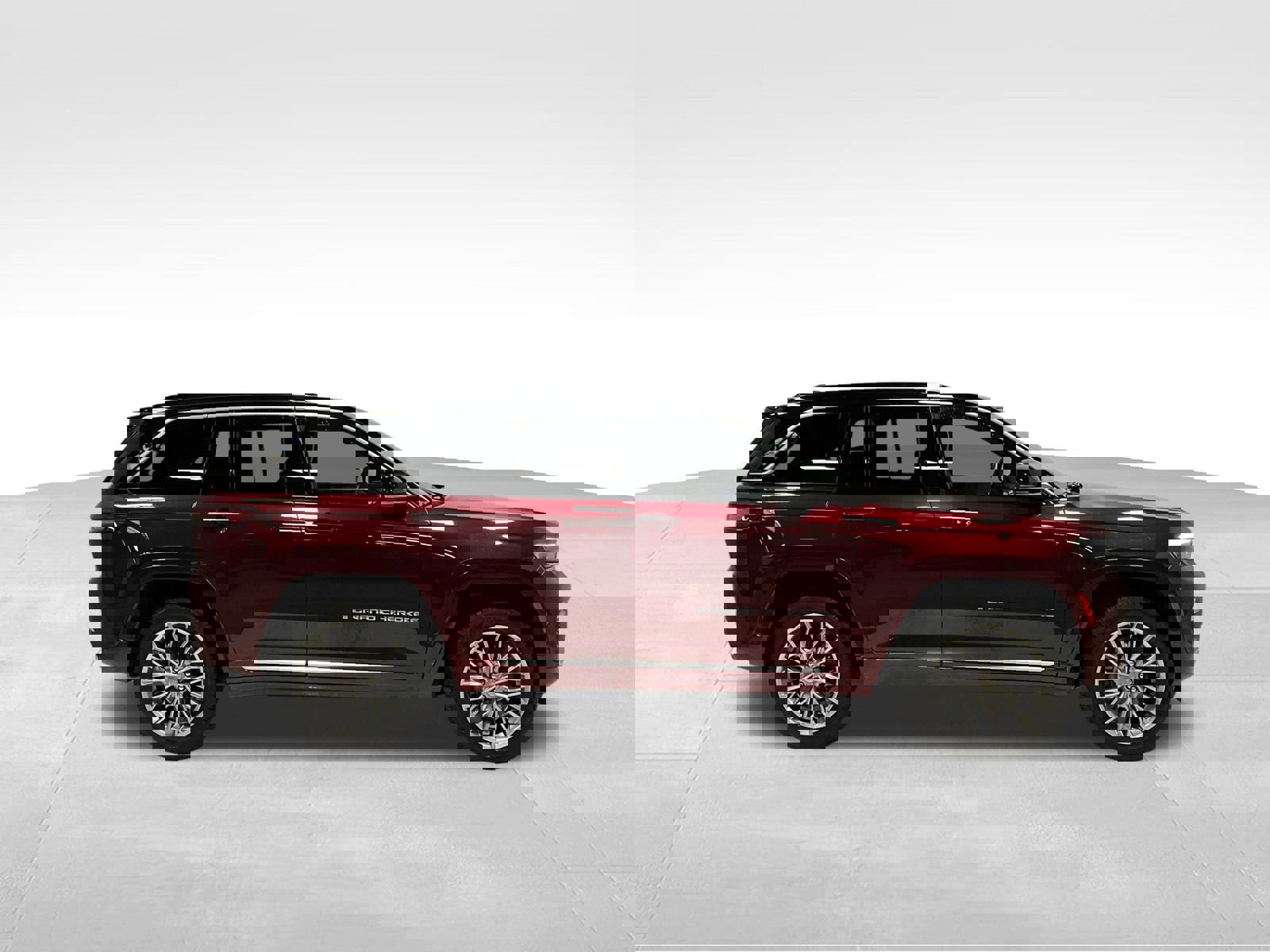 Used 2025 Jeep Grand Cherokee Summit image 3