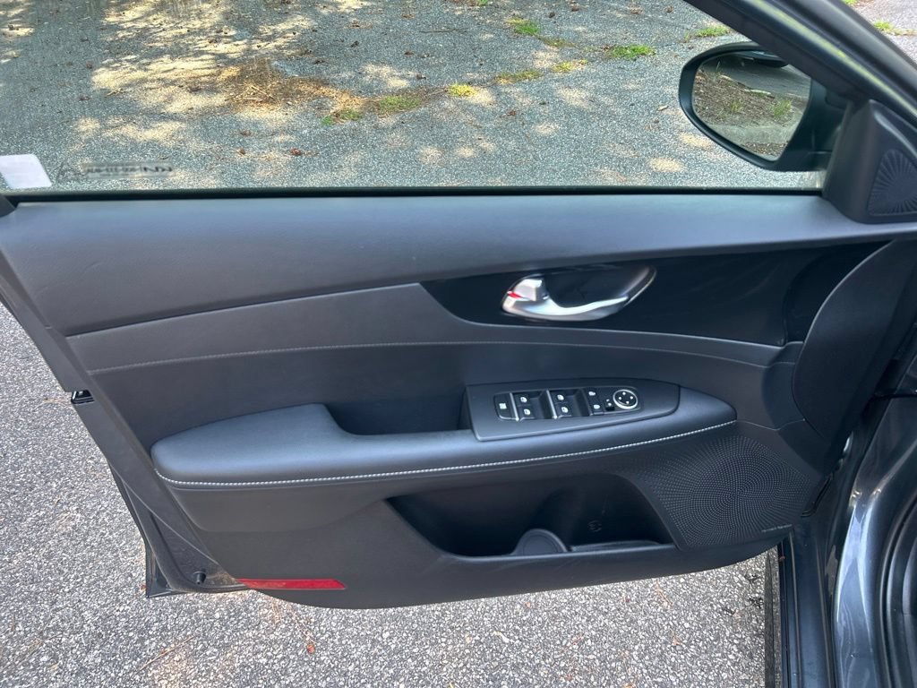 Used 2023 Kia Forte GT-Line w/ GT-Line Premium Package FWD image 15