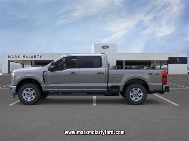 New 2026 Ford F350 XLT image 3