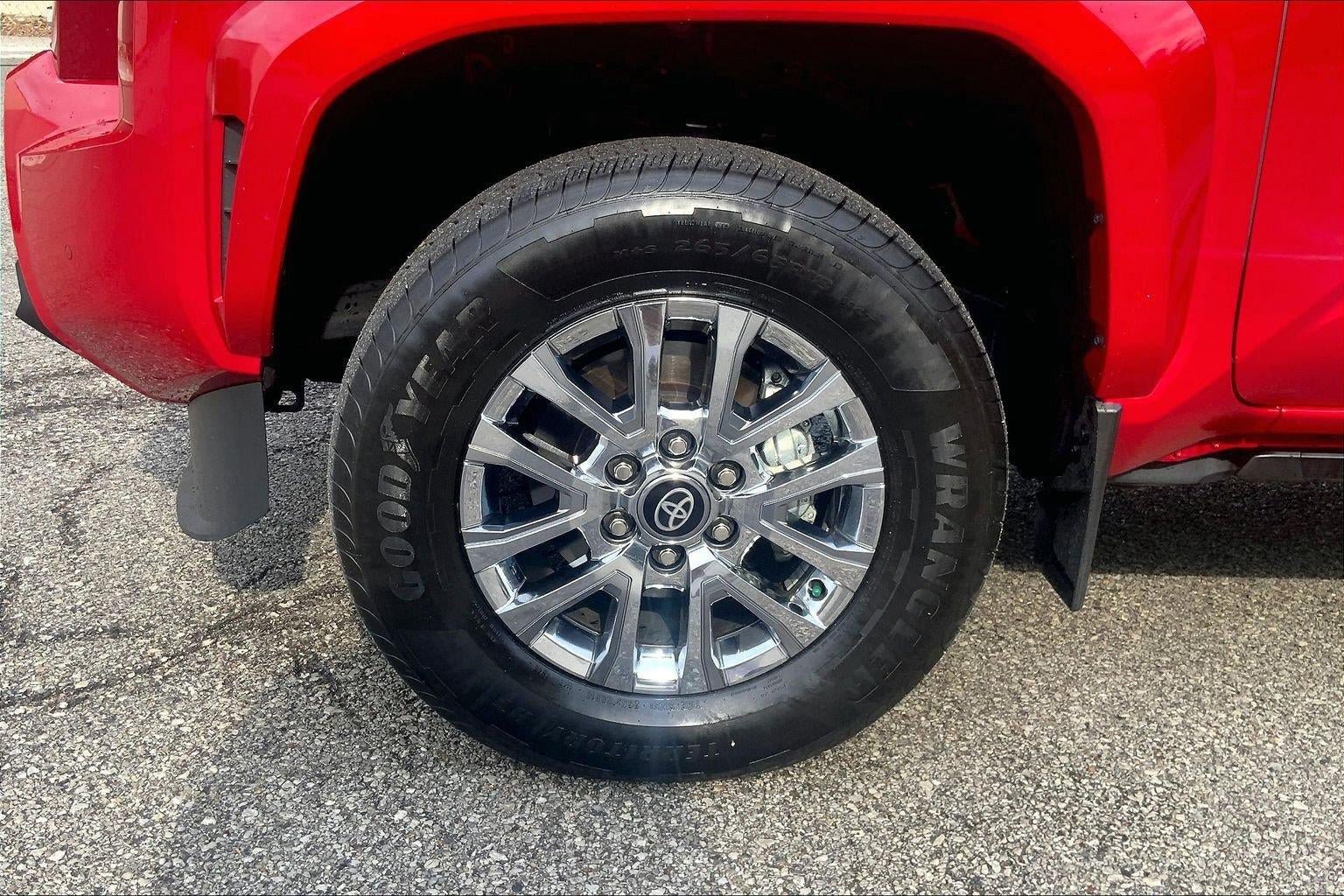 Used 2025 Toyota Tacoma Limited AWD/4WD image 9
