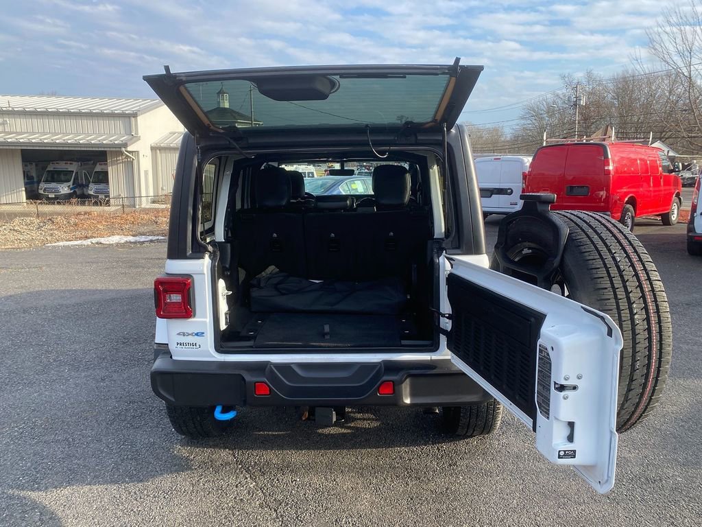 Used 2023 Jeep Wrangler Sahara w/ Cold Weather Group image 25