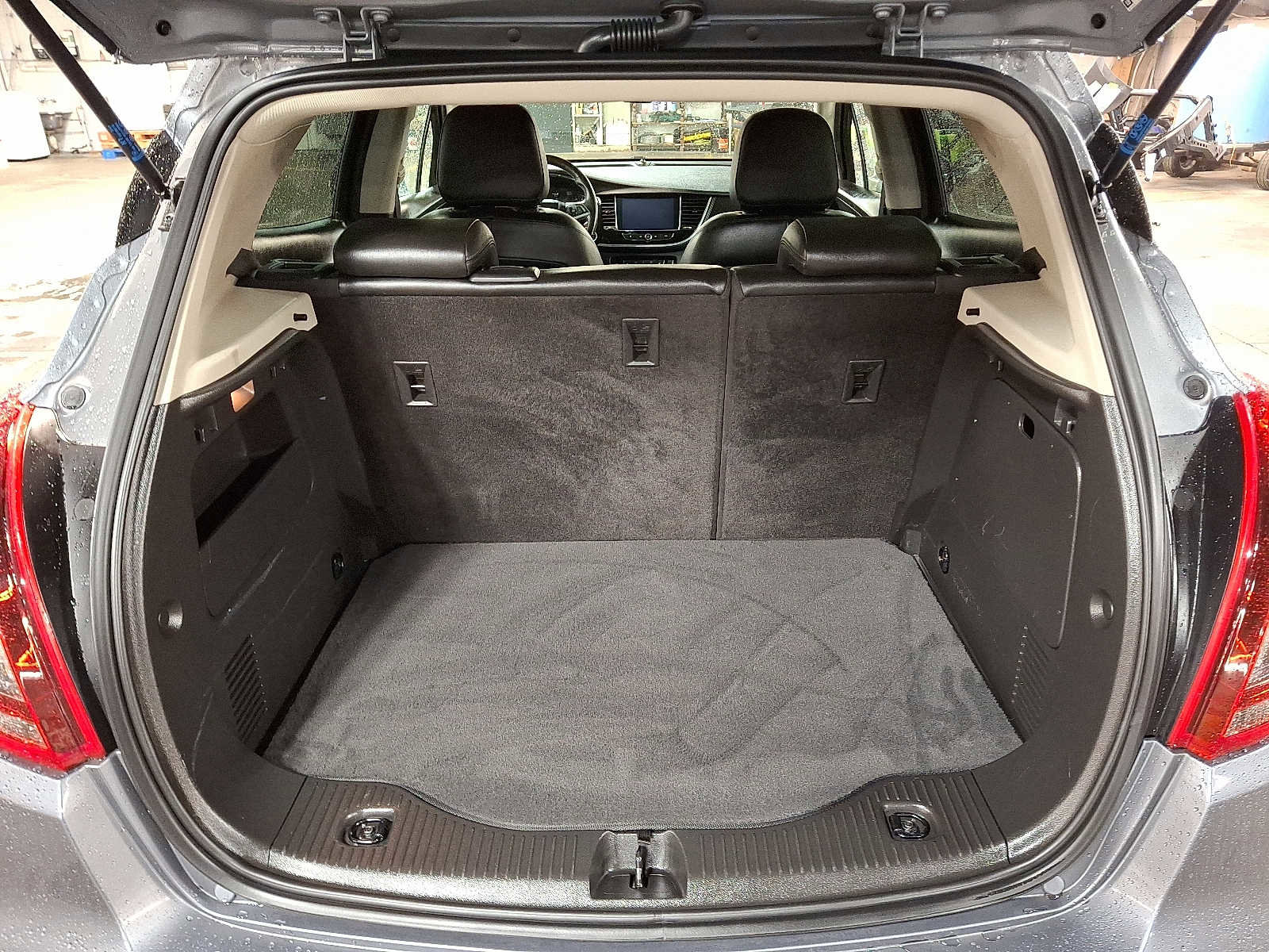 Used 2019 Buick Encore Essence w/ Experience Buick Package image 30