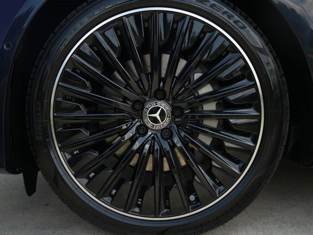 Used 2026 Mercedes-Benz E 350 4MATIC Sedan image 13