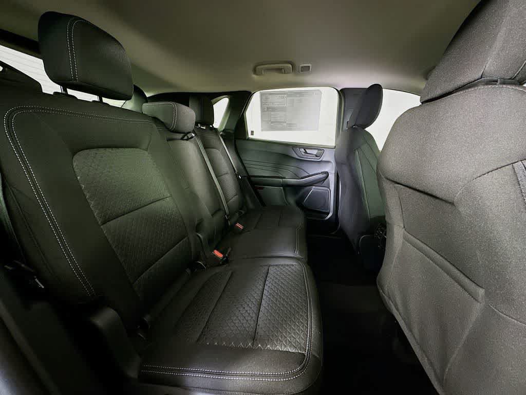 New 2026 Ford Escape Active FWD image 31