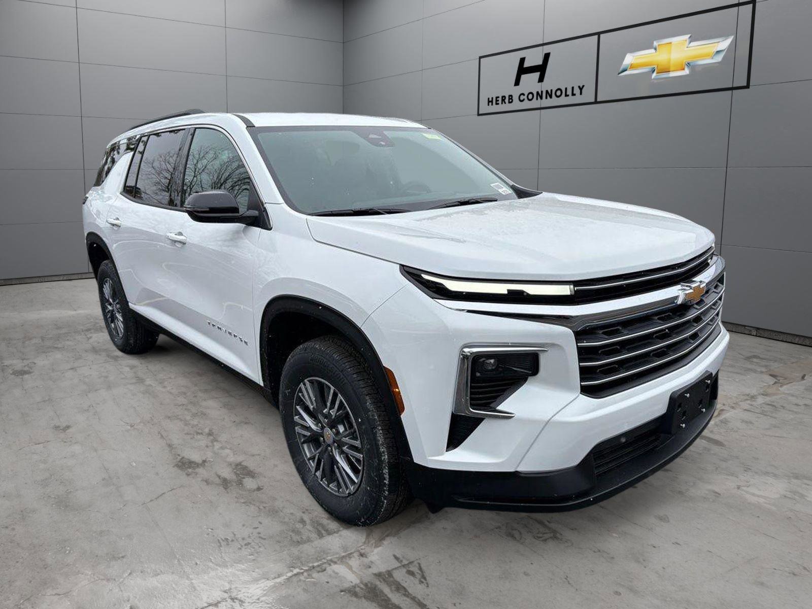 New 2026 Chevrolet Traverse LT w/ LPO, Floor Liner Package
