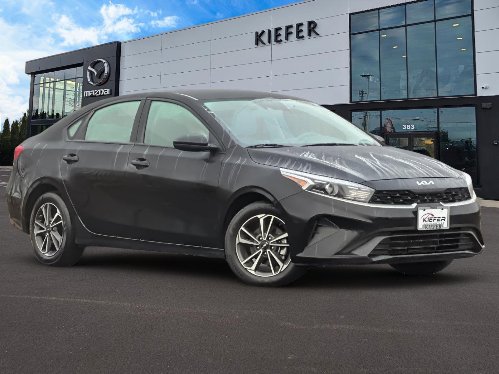 Used 2024 Kia Forte LXS image 2