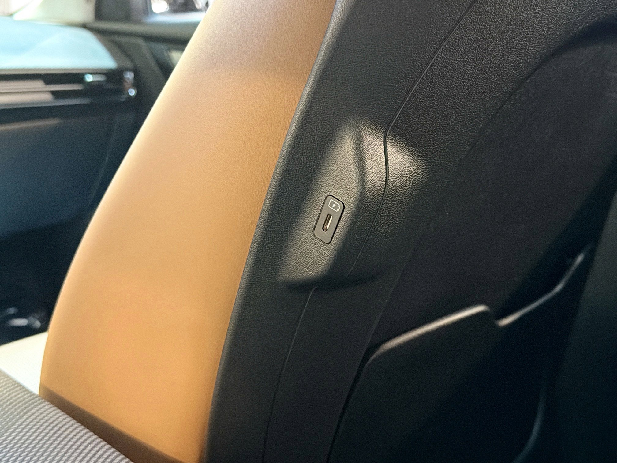 Used 2025 Kia EV6 Wind image 36