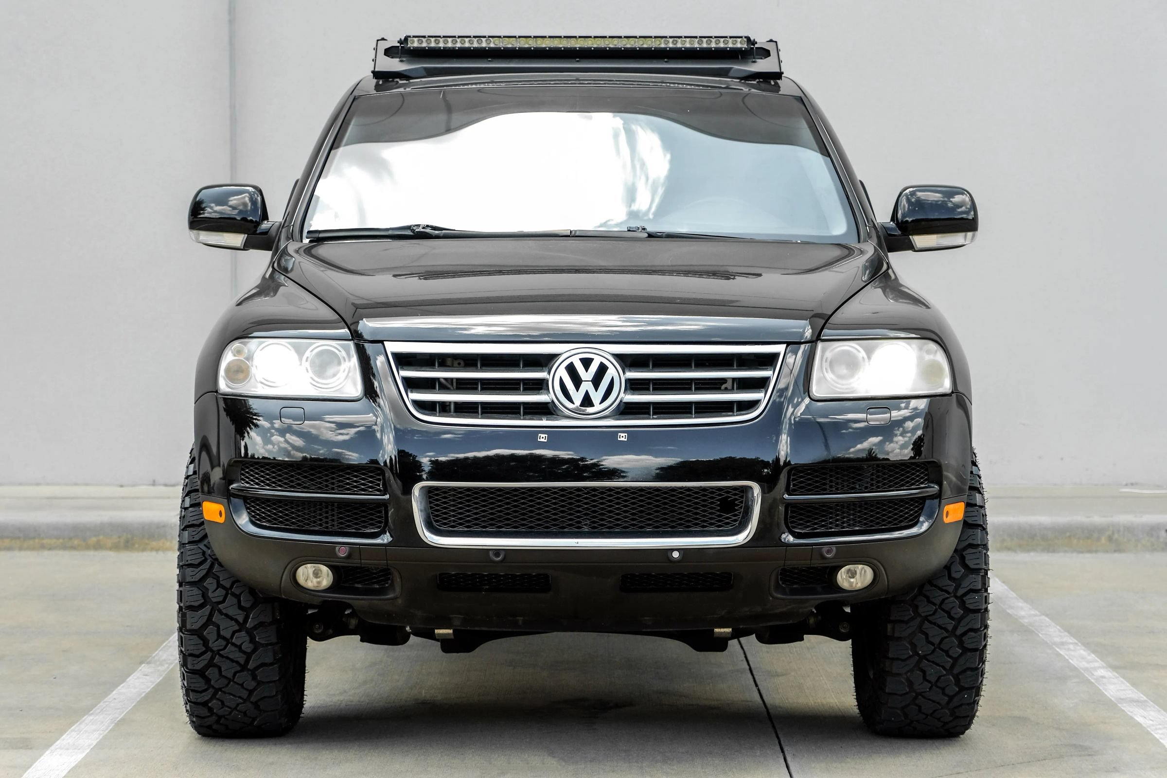 Used 2006 Volkswagen Touareg V10 TDI AWD/4WD image 10