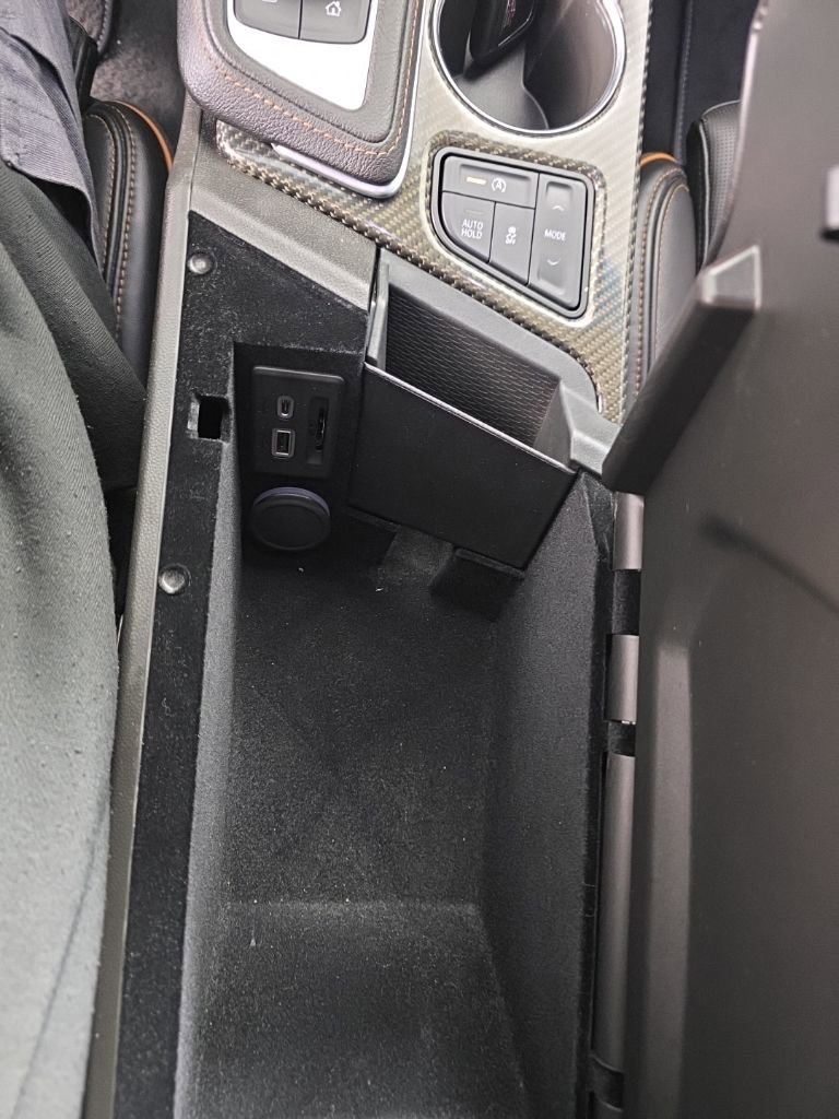 Used 2021 Cadillac CT4 V w/ Technology Package image 25