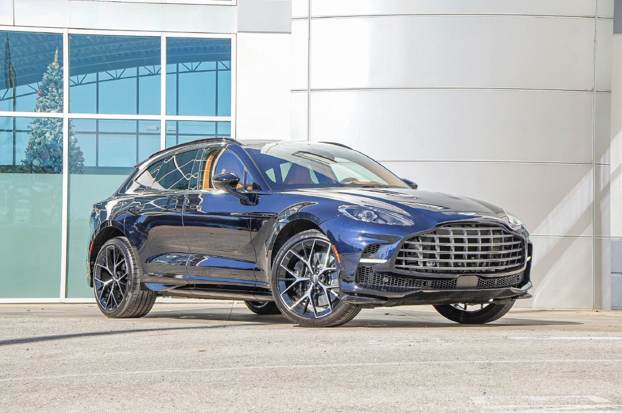 New 2026 Aston Martin DBX 707 AWD/4WD image 1